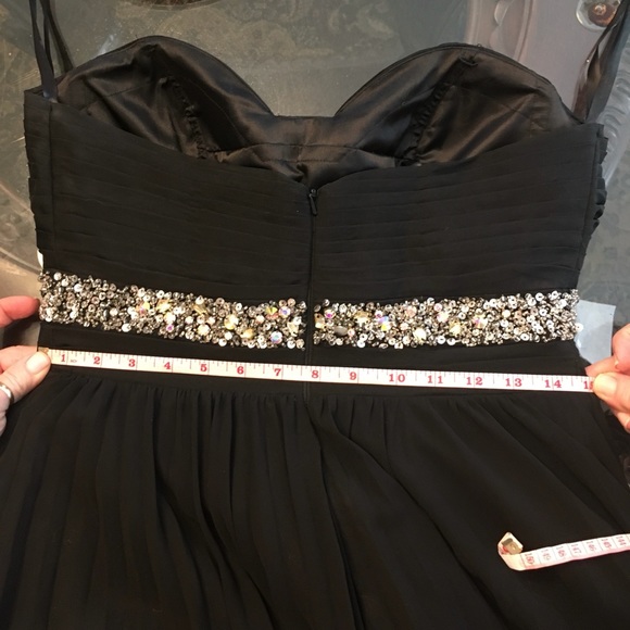 Black floor length prom dress - Picture 7 of 9